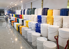 在线欧美性生活片吉安容器一楼涂料桶、机油桶展区